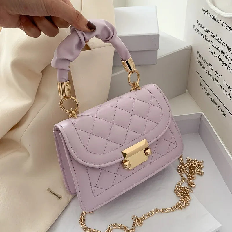 FASHIONABLE HANDBAG
